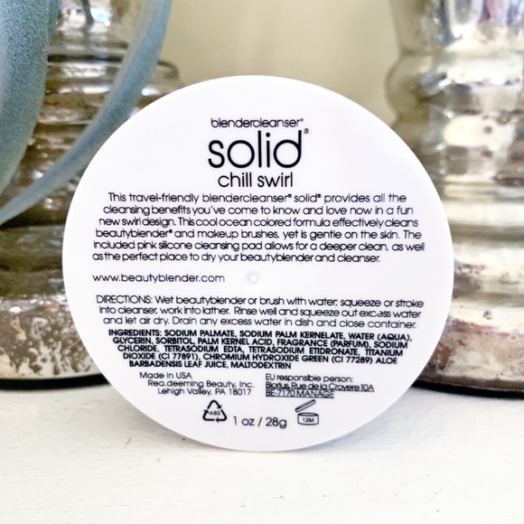 BLENDERCLEANSER Solid Chill Swirl by BeautyBlender - Picture 2 of 6
